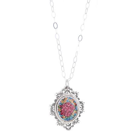 Las Flores Pendant Necklace